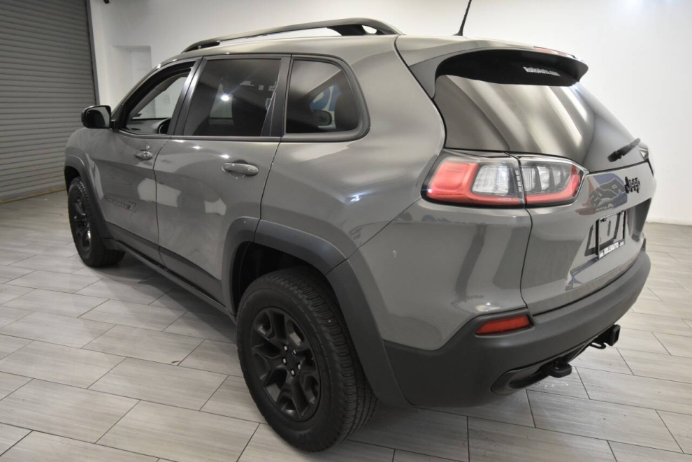 2022 Jeep Cherokee X 4x4 4dr SUV, Gris, Mileage: 48,340 - photo 2
