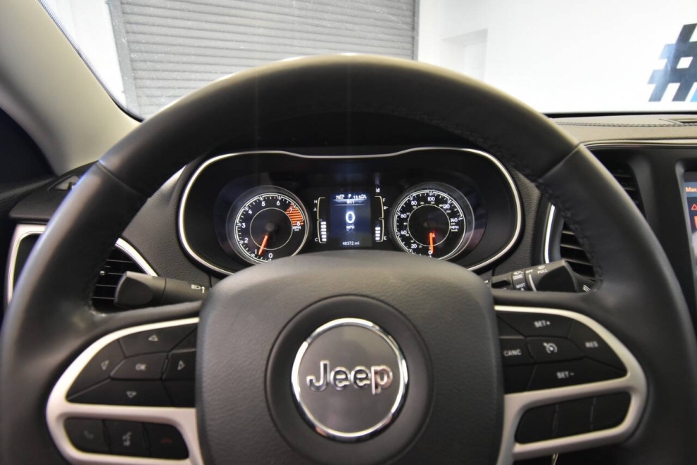 2022 Jeep Cherokee X 4x4 4dr SUV, Gris, Mileage: 48,340 - photo 23