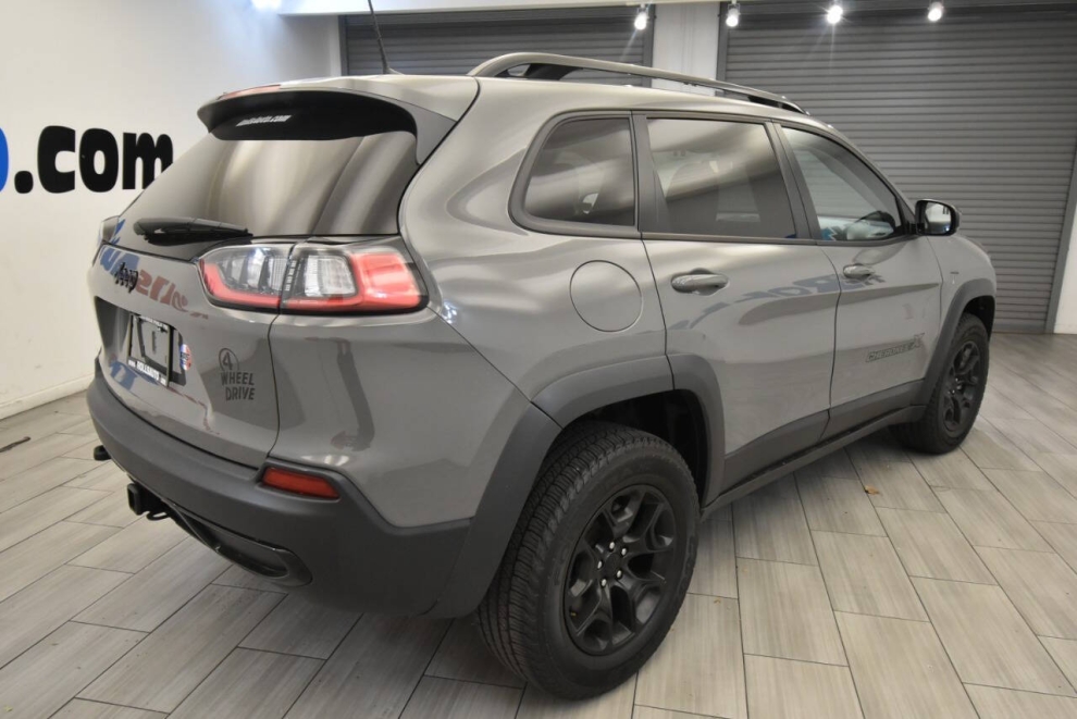 2022 Jeep Cherokee X 4x4 4dr SUV, Gris, Mileage: 48,340 - photo 4