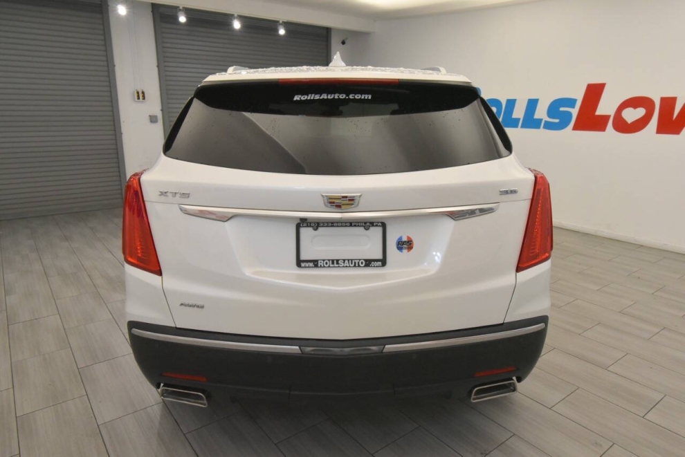 2017 Cadillac XT5 Premium Luxury 4x4 4dr SUV, White, Mileage: 86,879 - photo 3