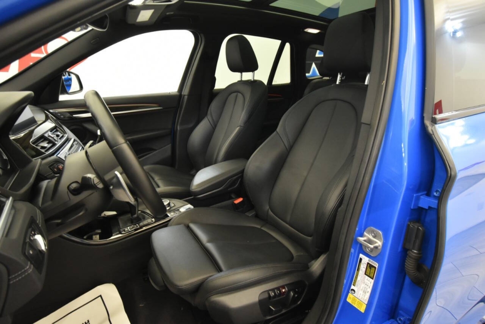 2021 BMW X1 sDrive28i 4dr Sports Activity Vehicle, Blue, Mileage: 29,827 - photo 9