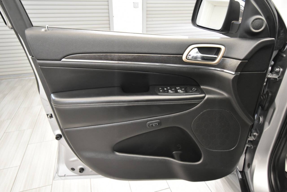 2017 Jeep Grand Cherokee Limited, Silver, Mileage: 98,501 - photo 11