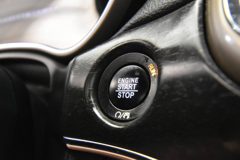 2017 Jeep Grand Cherokee Limited, Silver, Mileage: 98,501 - photo 19