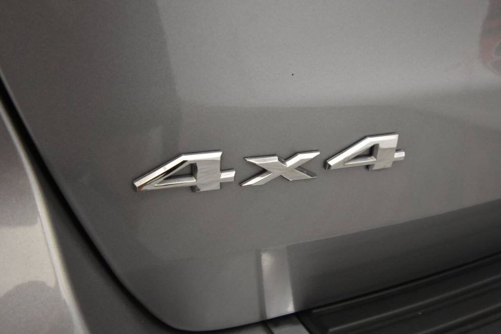 2017 Jeep Grand Cherokee Limited, Silver, Mileage: 98,501 - photo 32