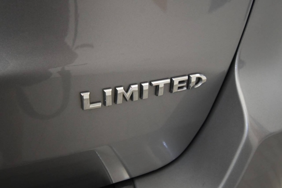 2017 Jeep Grand Cherokee Limited, Silver, Mileage: 98,501 - photo 33