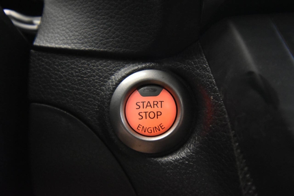 2019 Nissan Sentra SV, Blue, Mileage: 72,268 - photo 18
