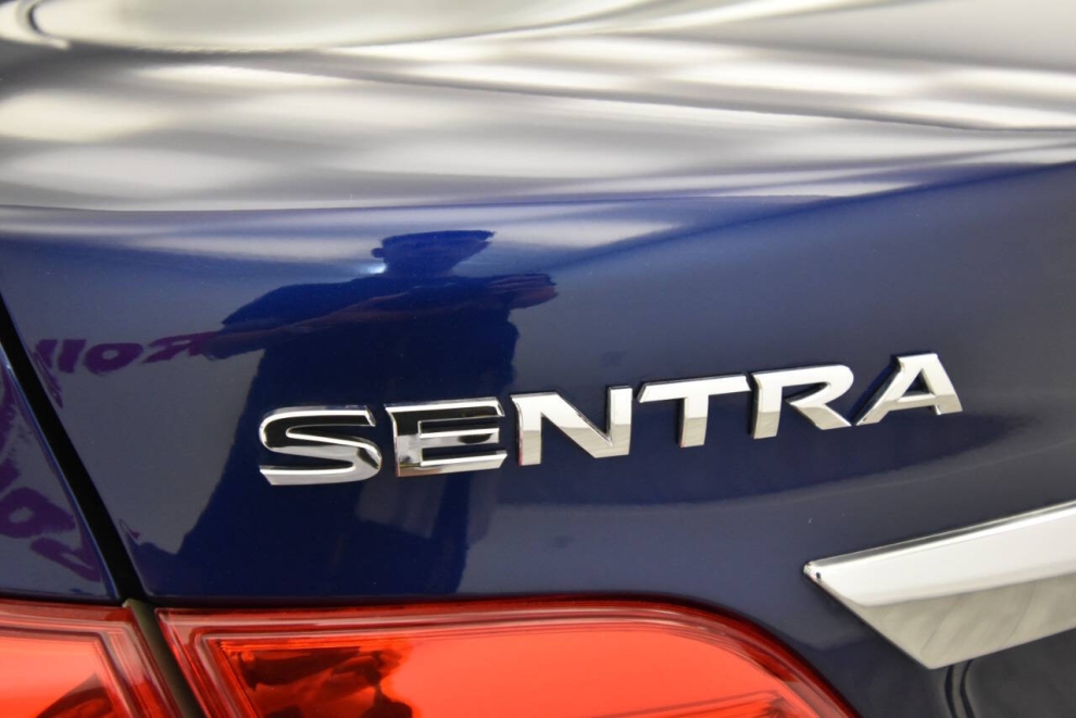 2019 Nissan Sentra SV, Blue, Mileage: 72,268 - photo 28