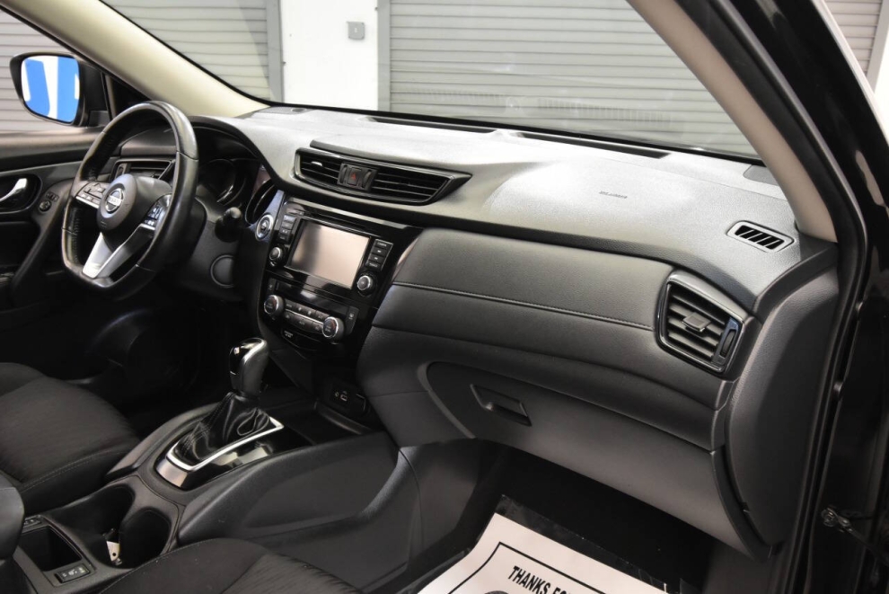 2018 Nissan Rogue SV, Black, Mileage: 105,124 - photo 14