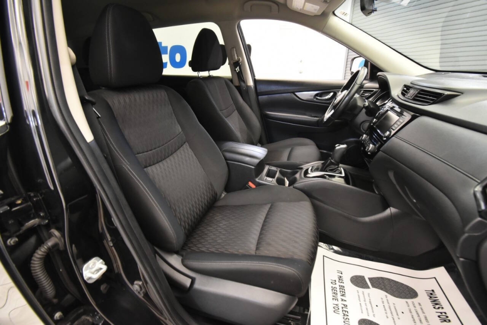 2018 Nissan Rogue SV, Black, Mileage: 105,124 - photo 15