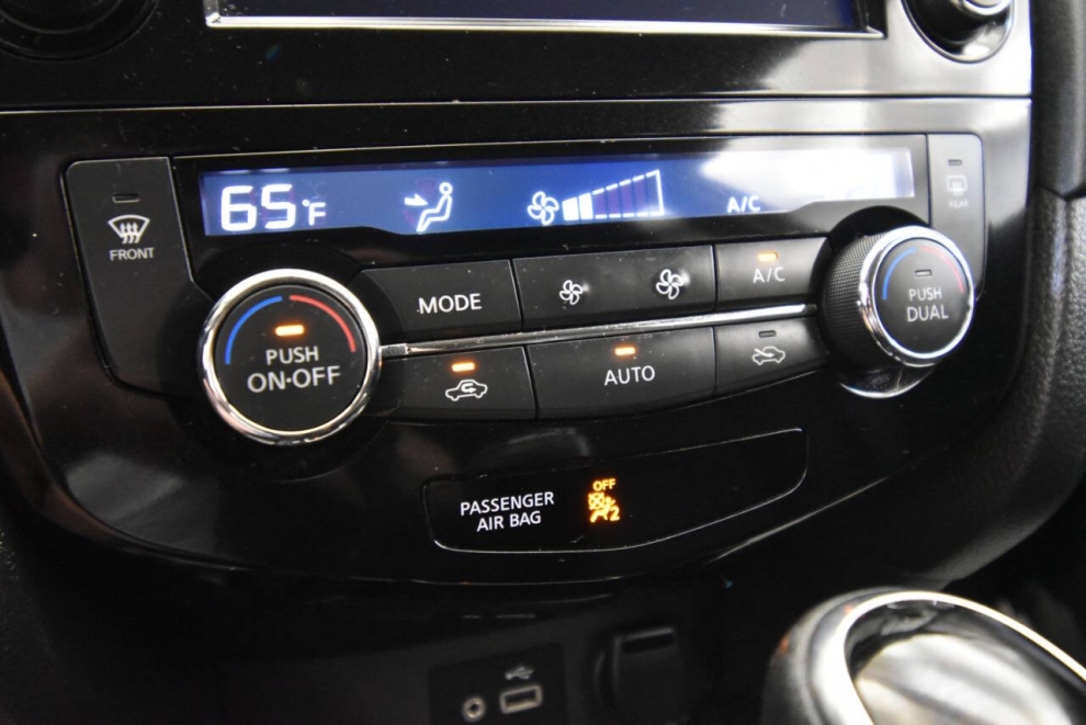 2018 Nissan Rogue SV, Black, Mileage: 105,124 - photo 20