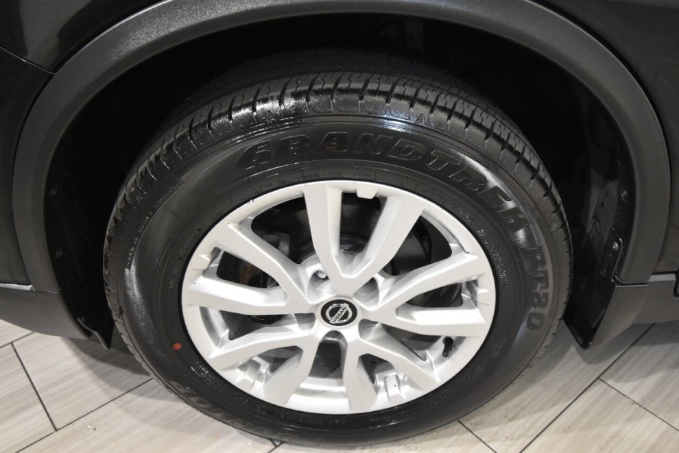 2018 Nissan Rogue SV, Black, Mileage: 105,124 - photo 8