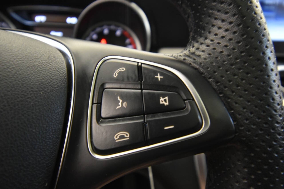 2019 Mercedes-Benz GLA GLA 250 4MATIC AWD 4dr SUV, Black, Mileage: 88,526 - photo 25