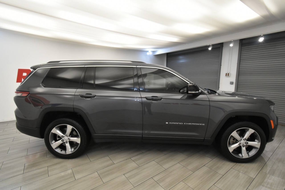2021 Jeep Grand Cherokee L Limited 4x4 4dr SUV, Gray, Mileage: 91,730 - photo 5