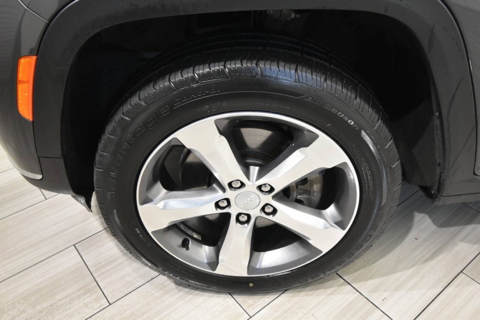 2021 Jeep Grand Cherokee L Limited 4x4 4dr SUV, Gray, Mileage: 91,730 - photo 8
