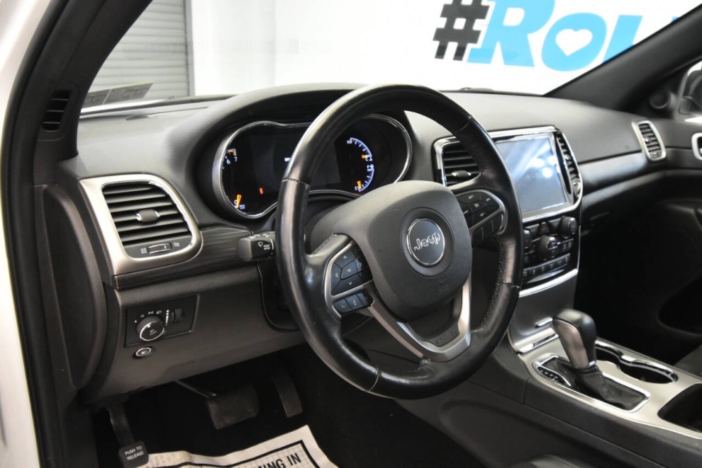 2021 Jeep Grand Cherokee Laredo X, White, Mileage: 71,601 - photo 10