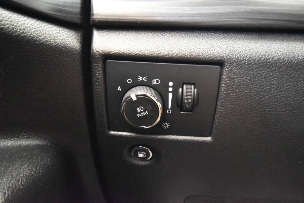 2021 Jeep Grand Cherokee Laredo X, White, Mileage: 71,601 - photo 27