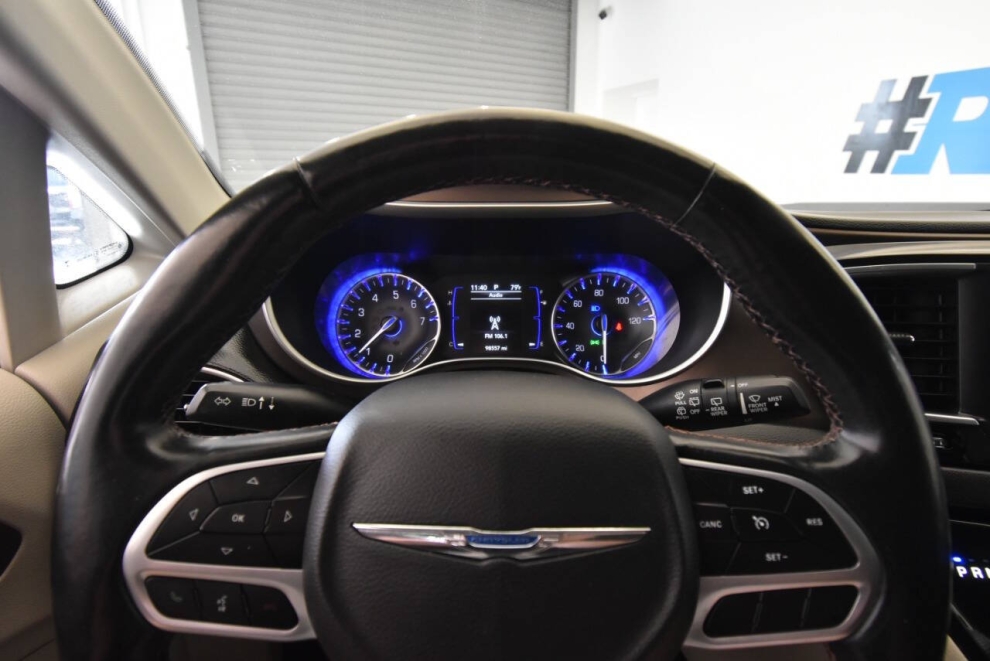 2019 Chrysler Pacifica Touring L, White, Mileage: 98,523 - photo 24
