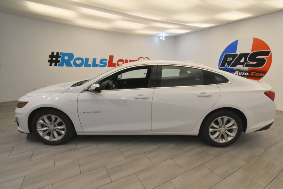 2023 Chevrolet Malibu LT 4dr Sedan w/1LT, White, Mileage: 81,774 - photo 1