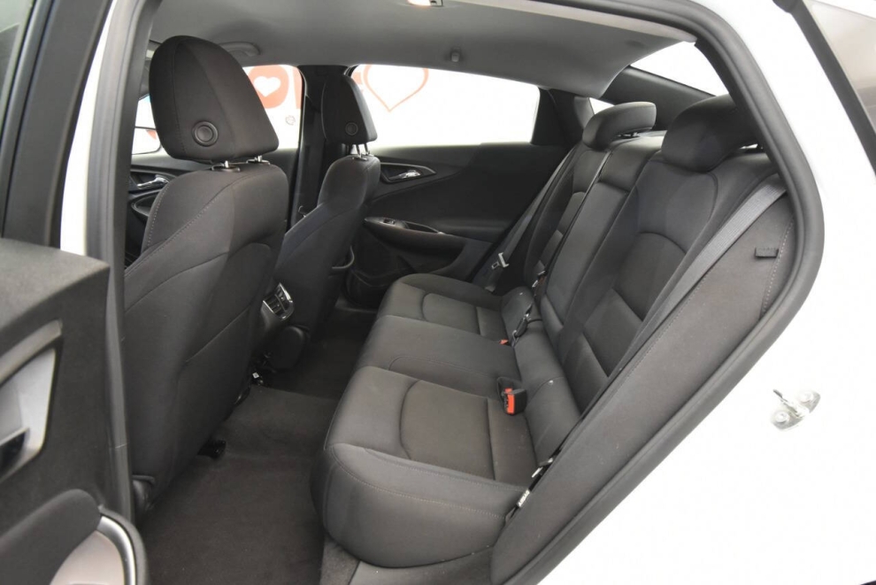 2023 Chevrolet Malibu LT 4dr Sedan w/1LT, White, Mileage: 81,774 - photo 12
