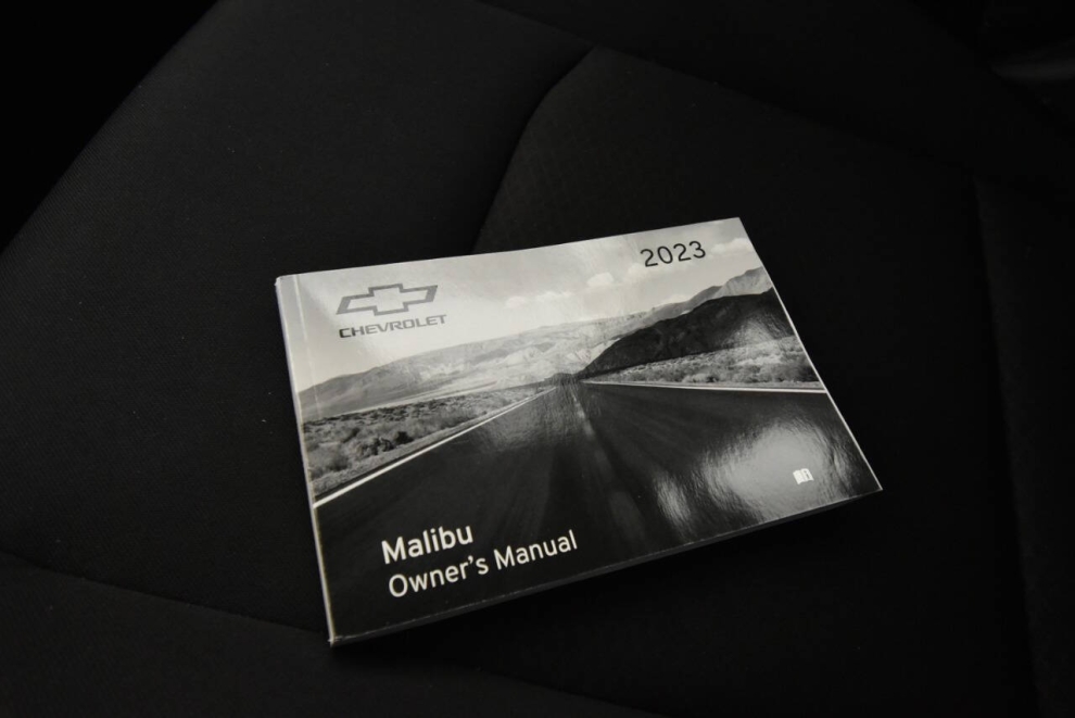 2023 Chevrolet Malibu LT 4dr Sedan w/1LT, White, Mileage: 81,774 - photo 29