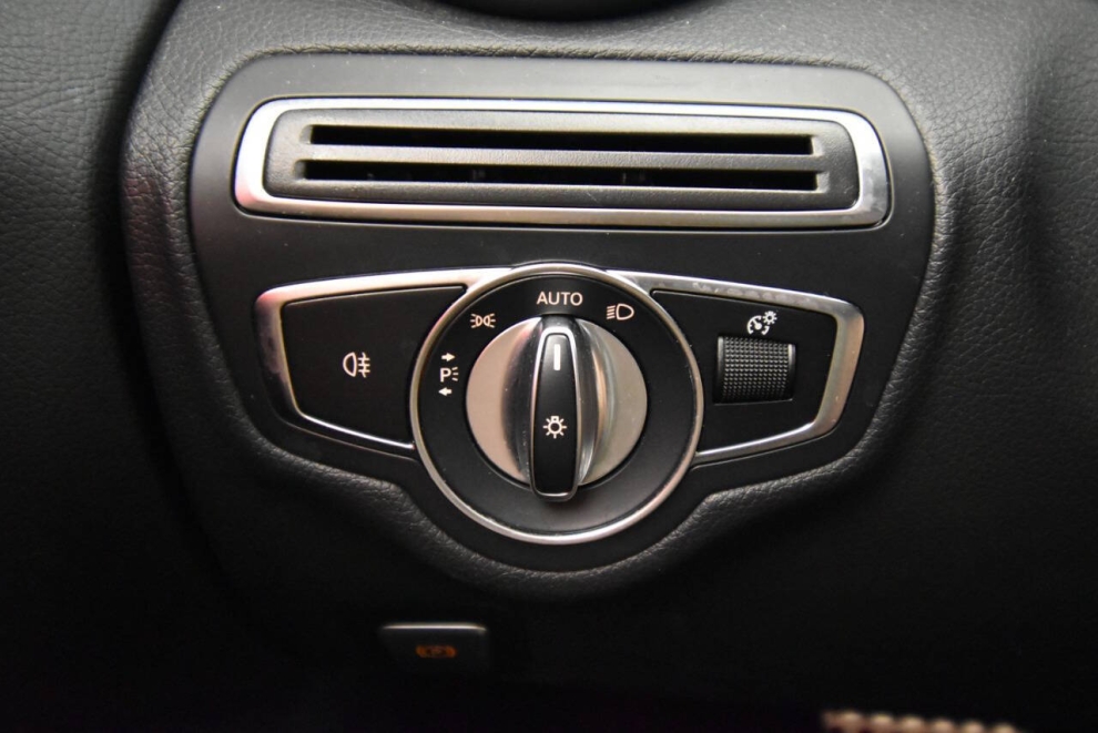 2021 Mercedes-Benz C-Class C 300 4MATIC AWD 4dr Sedan, Silver, Mileage: 84,420 - photo 29