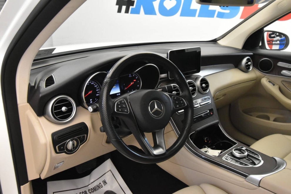2019 Mercedes-Benz GLC GLC 300 4MATIC AWD 4dr SUV, White, Mileage: 82,165 - photo 10