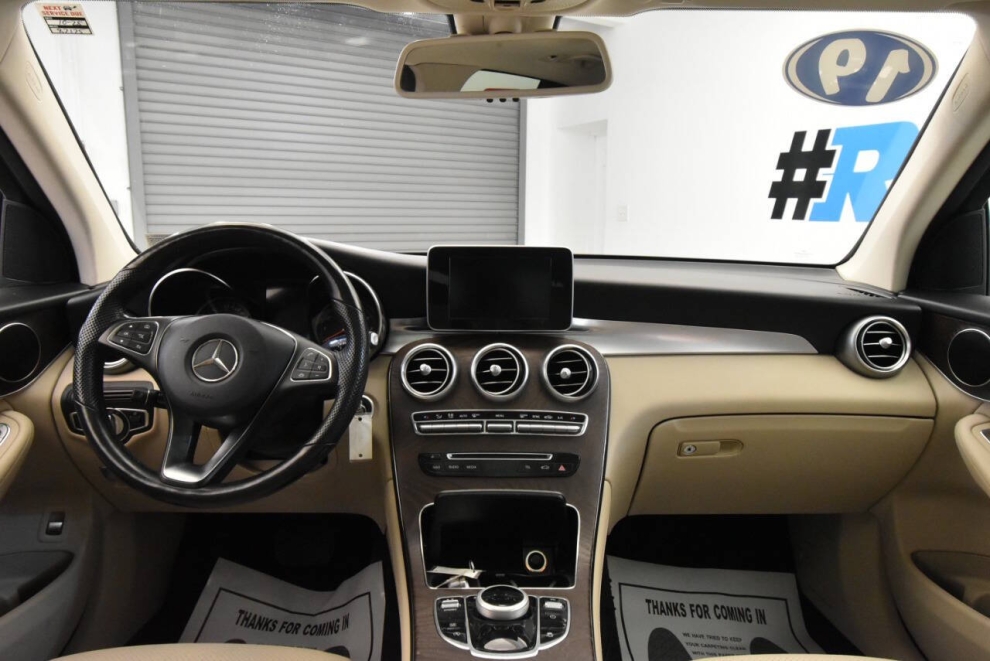 2019 Mercedes-Benz GLC GLC 300 4MATIC AWD 4dr SUV, White, Mileage: 82,165 - photo 18