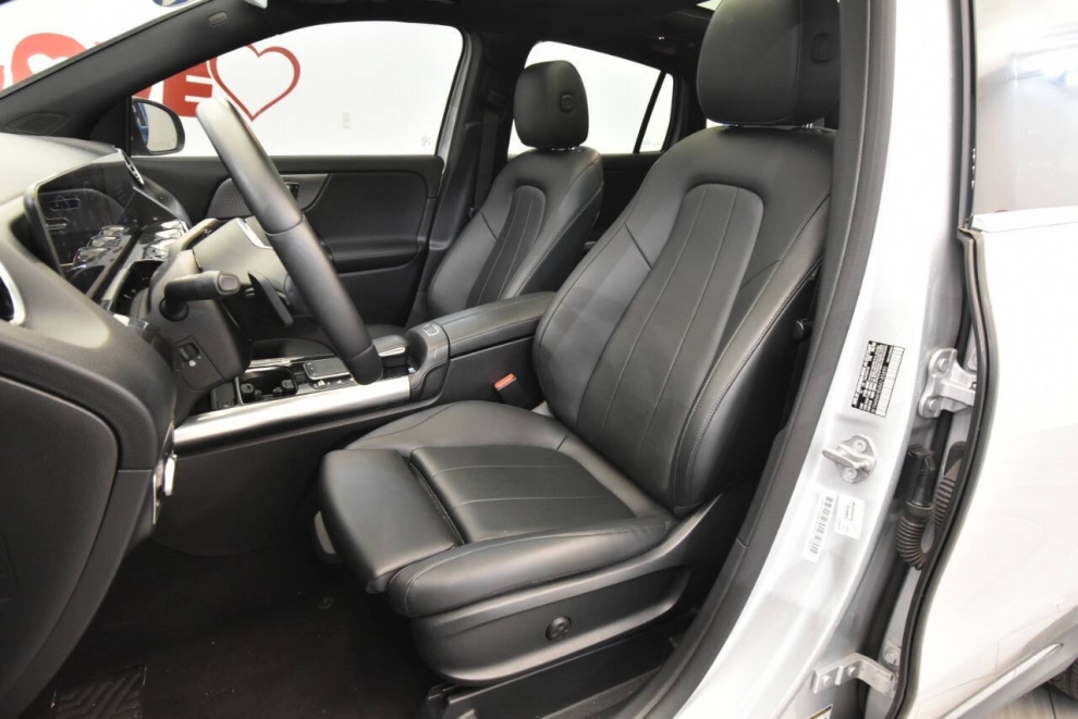 2021 Mercedes-Benz GLA GLA 250 4MATIC AWD 4dr SUV, Silver, Mileage: 64,409 - photo 9