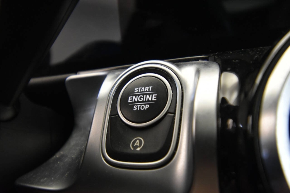 2021 Mercedes-Benz GLB GLB 250 4MATIC AWD 4dr SUV, White, Mileage: 41,098 - photo 18