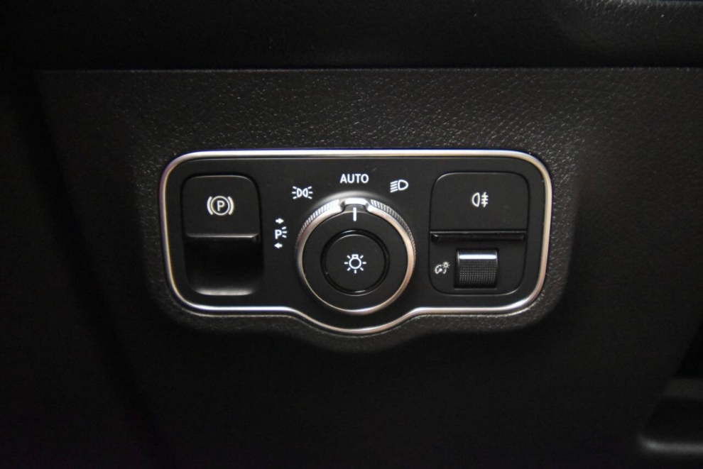 2021 Mercedes-Benz GLB GLB 250 4MATIC AWD 4dr SUV, White, Mileage: 41,098 - photo 27