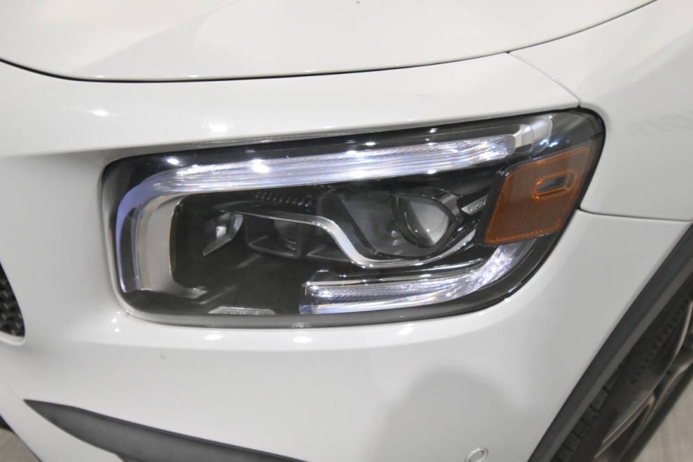 2021 Mercedes-Benz GLB GLB 250 4MATIC AWD 4dr SUV, White, Mileage: 41,098 - photo 6
