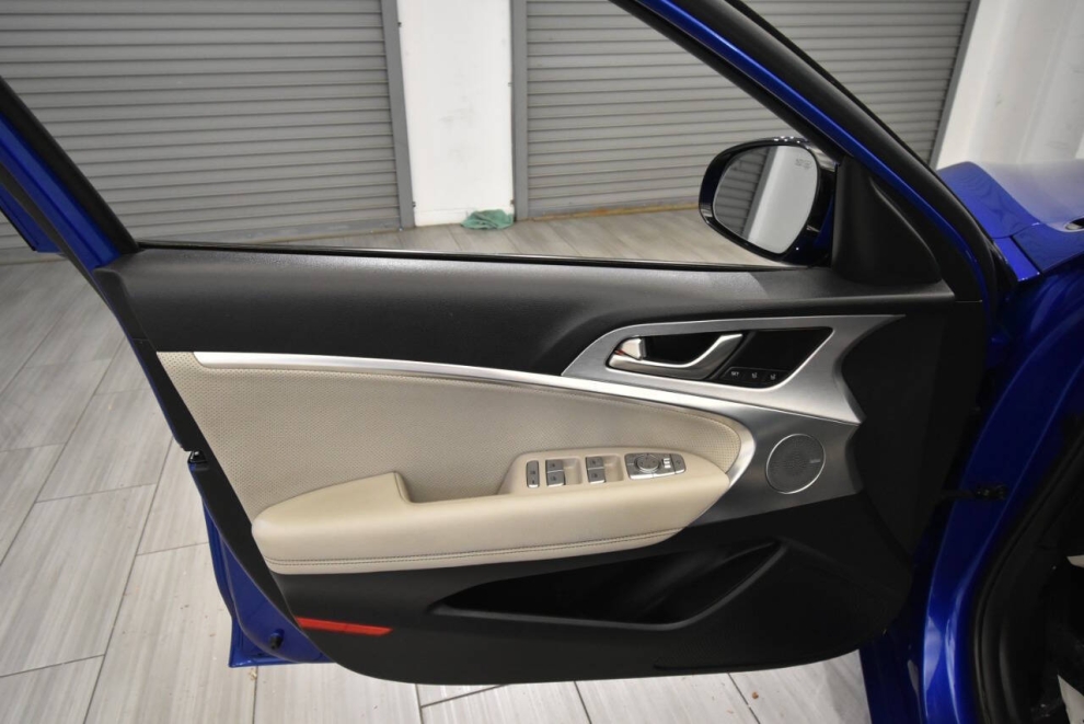 2021 Genesis G70 HTRAC, Blue, Mileage: 85,657 - photo 11