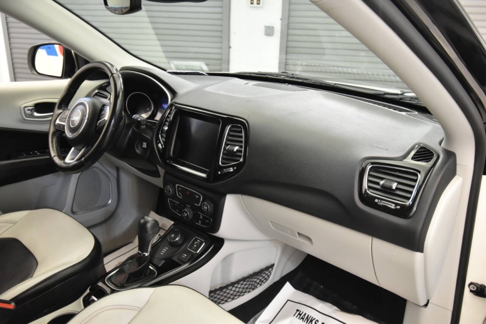 2020 Jeep Compass Limited, White, Mileage: 98,381 - photo 14