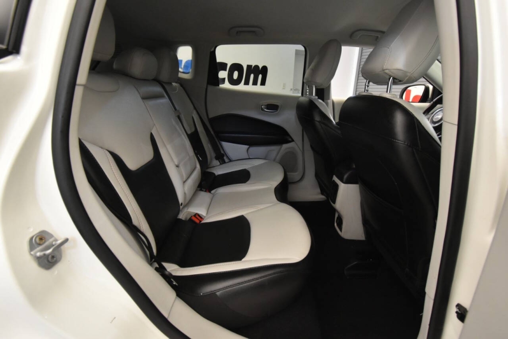2020 Jeep Compass Limited, White, Mileage: 98,381 - photo 16