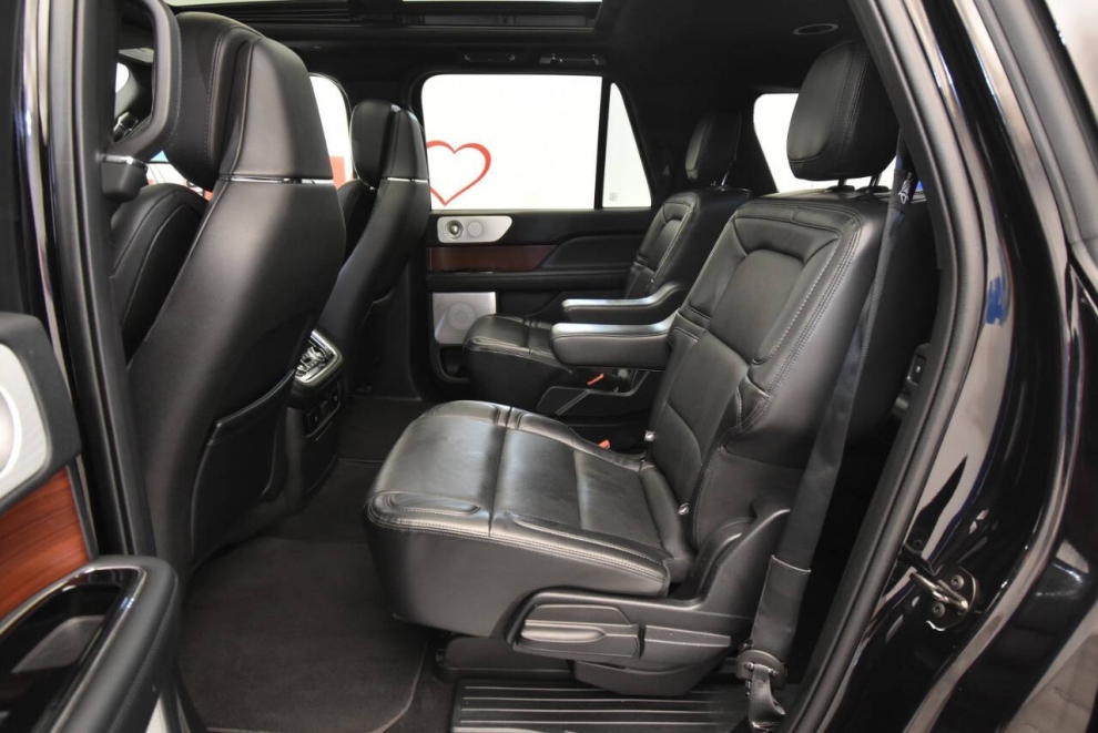 2021 Lincoln Navigator L Reserve 4x4 4dr SUV, Black, Mileage: 87,665 - photo 13
