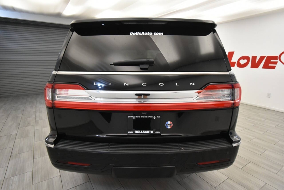 2021 Lincoln Navigator L Reserve 4x4 4dr SUV, Black, Mileage: 87,665 - photo 3