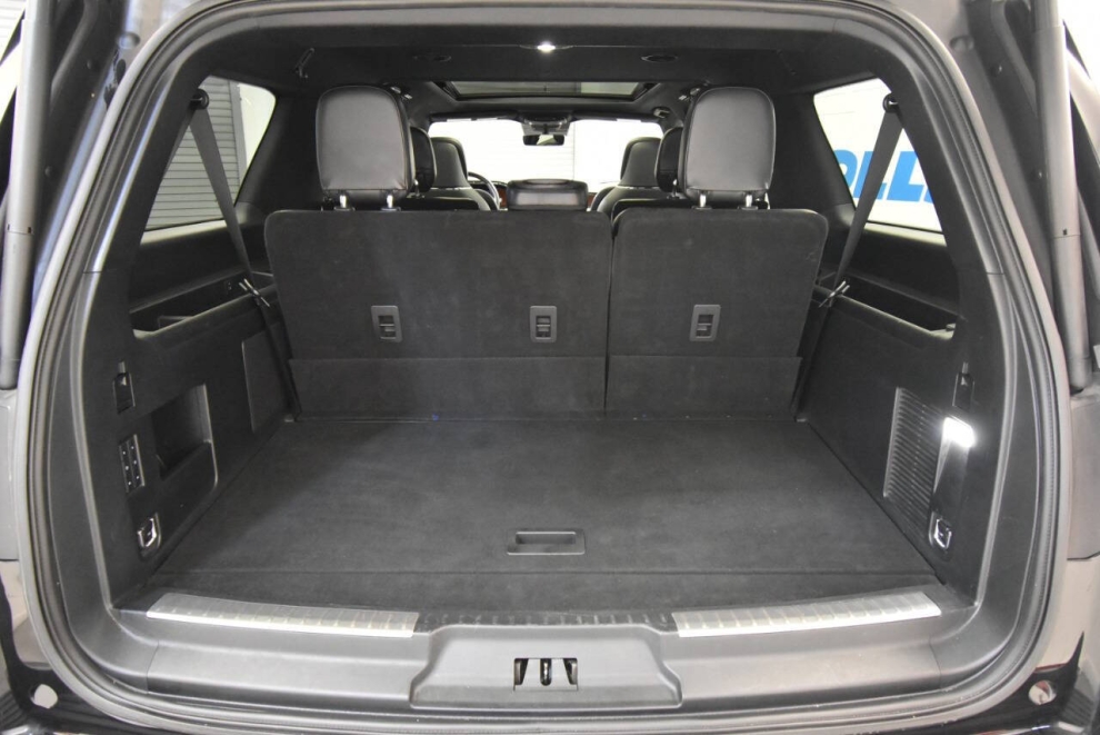 2021 Lincoln Navigator L Reserve 4x4 4dr SUV, Black, Mileage: 87,665 - photo 36