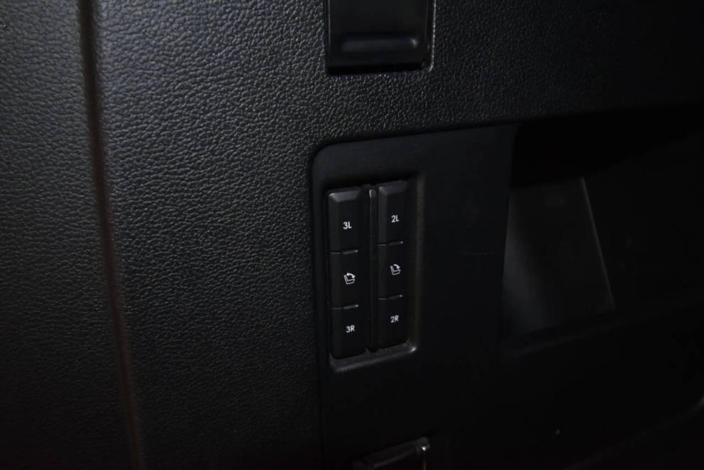 2021 Lincoln Navigator L Reserve 4x4 4dr SUV, Black, Mileage: 87,665 - photo 37