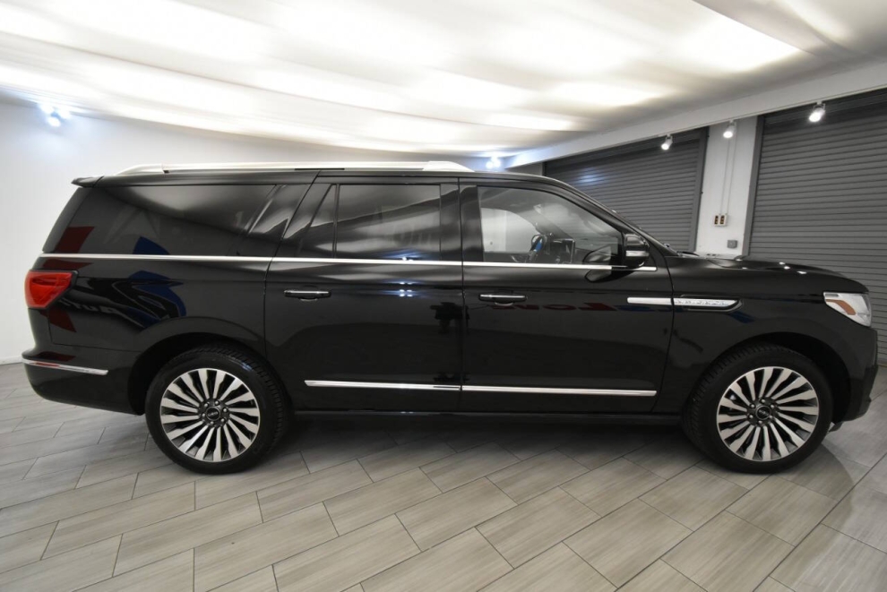 2021 Lincoln Navigator L Reserve 4x4 4dr SUV, Black, Mileage: 87,665 - photo 5