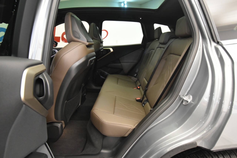 2025 BMW X3 xDrive30 AWD 4dr Sports Activity Vehicle, Gray, Mileage: 1,361 - photo 12