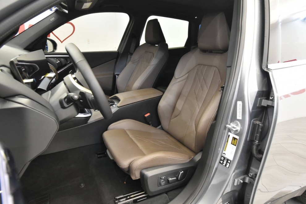 2025 BMW X3 xDrive30 AWD 4dr Sports Activity Vehicle, Gray, Mileage: 1,361 - photo 9