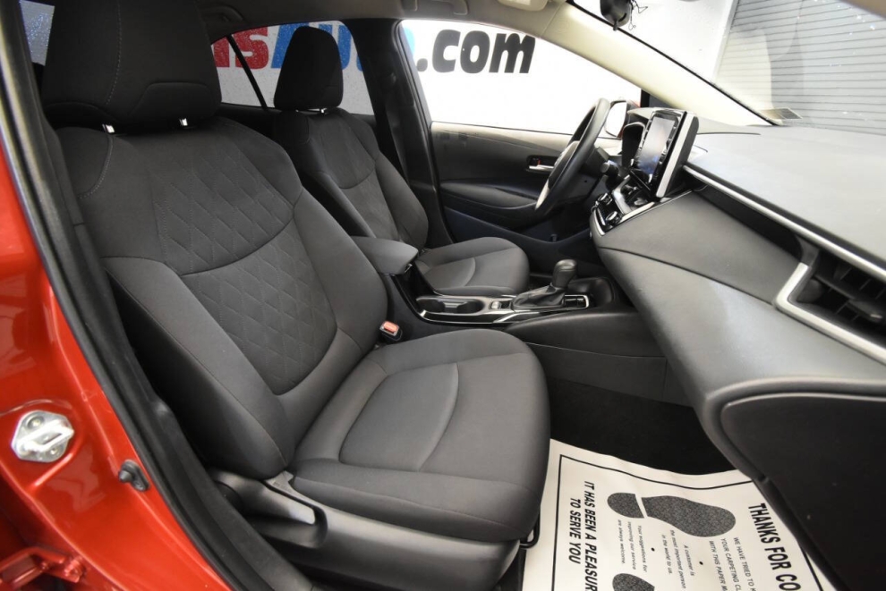 2021 Toyota Corolla LE 4dr Sedan, Red, Mileage: 70,657 - photo 15