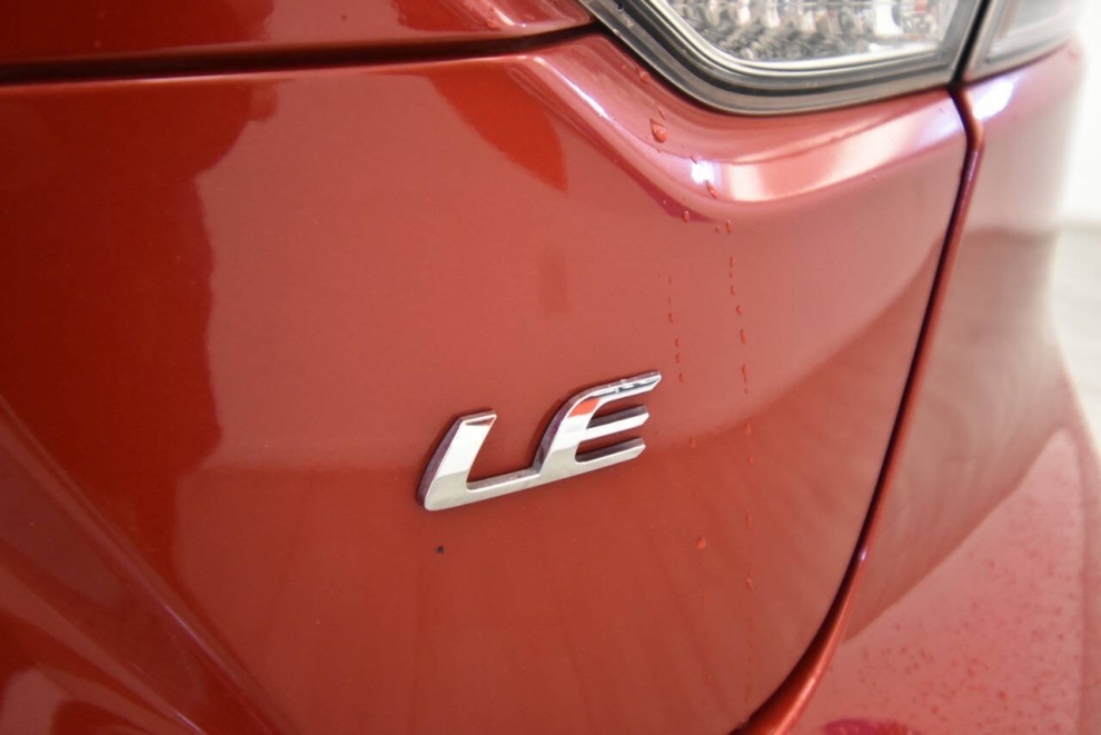 2021 Toyota Corolla LE 4dr Sedan, Red, Mileage: 70,657 - photo 29