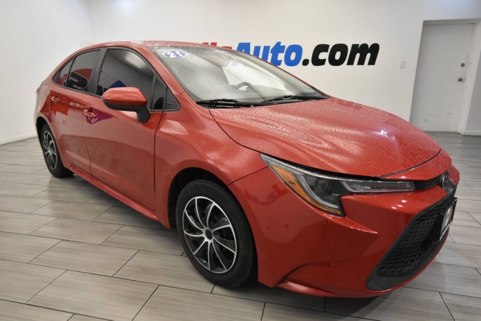 2021 Toyota Corolla LE 4dr Sedan, Red, Mileage: 70,657 - photo 6