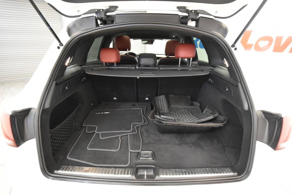 2022 Mercedes-Benz GLC GLC 300 4MATIC AWD 4dr SUV, White, Mileage: 77,244 - photo 34