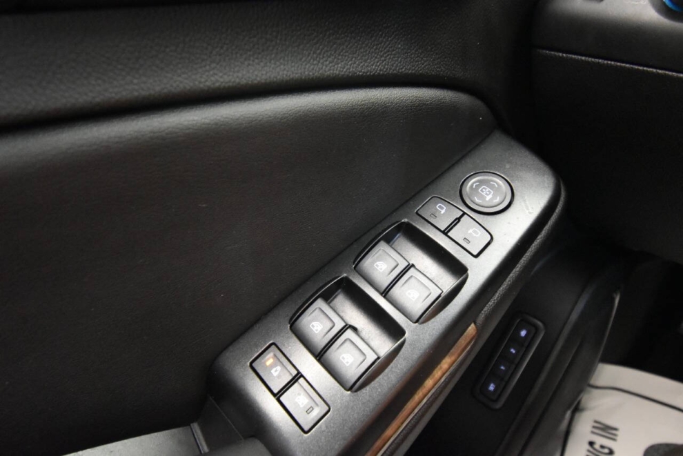 2019 Chevrolet Tahoe LT 4x4 4dr SUV, Black, Mileage: 66,304 - photo 31