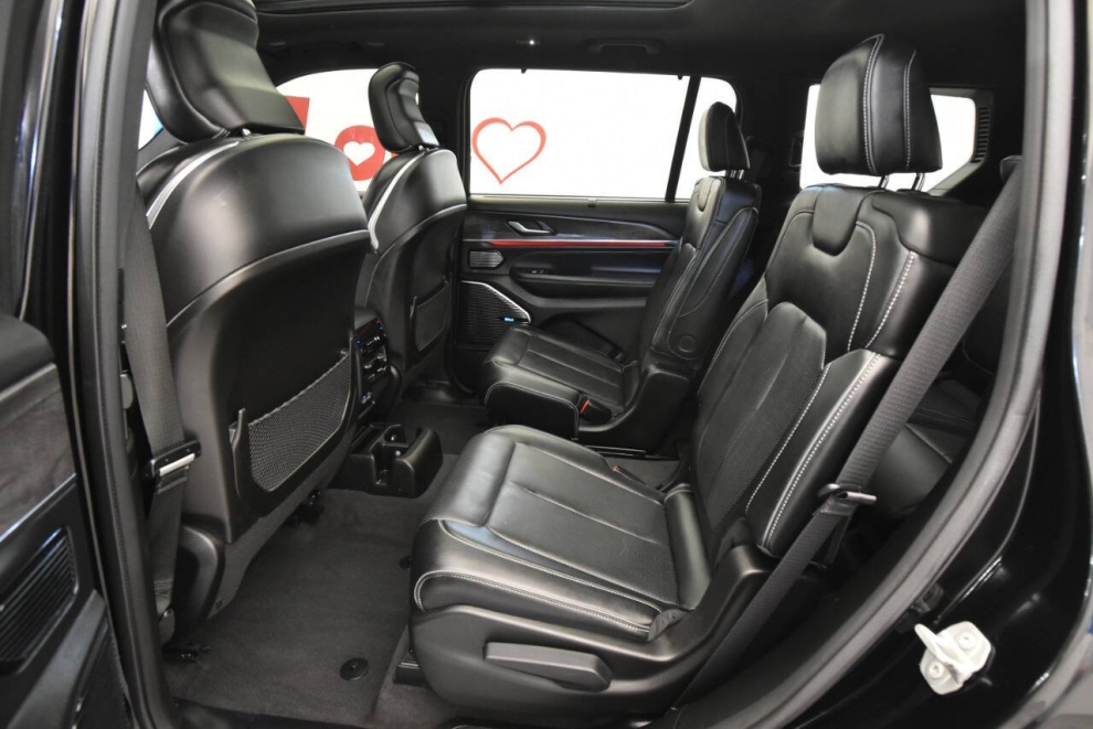 2021 Jeep Grand Cherokee L Overland 4x4 4dr SUV, Black, Mileage: 99,480 - photo 13