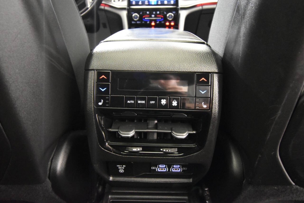 2021 Jeep Grand Cherokee L Overland 4x4 4dr SUV, Black, Mileage: 99,480 - photo 19