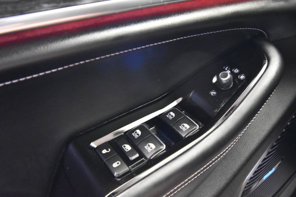 2021 Jeep Grand Cherokee L Overland 4x4 4dr SUV, Black, Mileage: 99,480 - photo 31