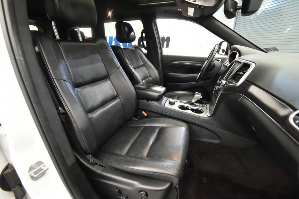 2018 Jeep Grand Cherokee Limited, White, Mileage: 77,604 - photo 15